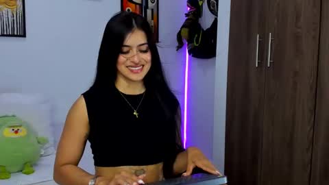 Snapshot of nicole_duran3095 chatting on 02-22-25, 08:50 Nick online show from 02-22-25, 08:50