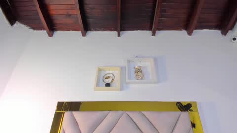 nicole_grace0 online show from 09-22-25, 12:07