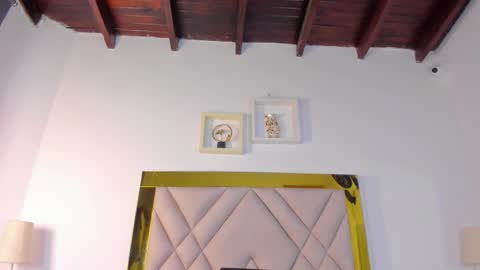 nicole_grace0 online show from 09-23-25, 12:08