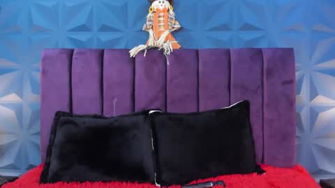 Nicole online show from 10-16-25, 03:18