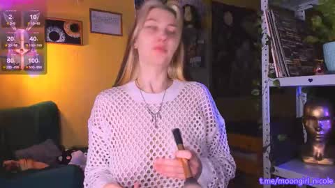 Nicole online show from 11-16-25, 06:13