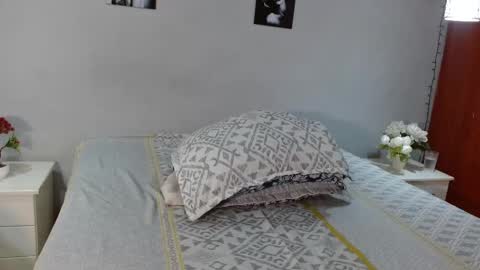 nicole_mayer01 online show from 09-30-25, 11:04