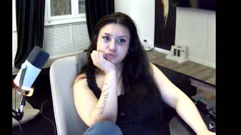 Snapshot of nicole_pretty_ chatting on 02-02-26, 03:05 Nicole online show from 02-02-26, 03:05