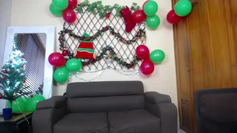 Nicole Santana online show from 12-26-24, 10:52