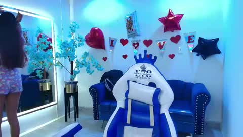 Nicolle online show from 02-25-26, 11:31