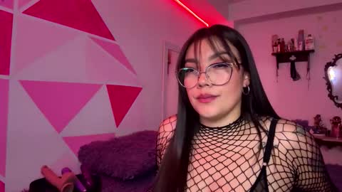 Nicole online show from 01-19-26, 05:22