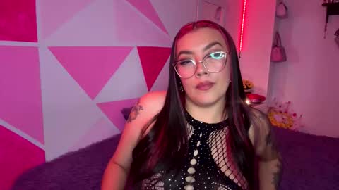 Nicole online show from 02-25-26, 05:39