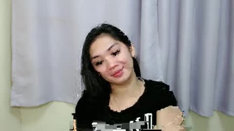 Snapshot of nicolecellini chatting on 02-19-25, 12:55 NICOLE online show from 02-19-25, 12:55