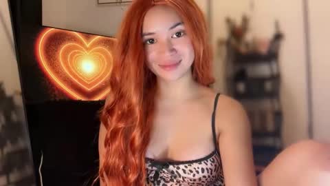 Snapshot of nicolecellini chatting on 10-19-25, 11:00 NICOLE online show from 10-19-25, 11:00