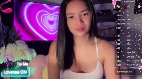 Snapshot of nicolecellini chatting on 10-29-25, 12:02 NICOLE online show from 10-29-25, 12:02