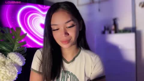 Snapshot of nicolecellini chatting on 11-03-25, 11:15 NICOLE online show from 11-03-25, 11:15