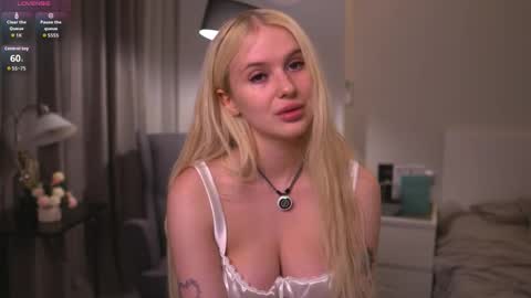 Kimmy online show from 11-14-25, 01:26