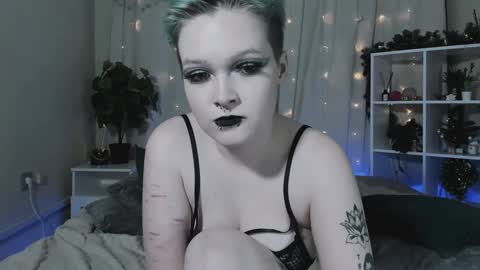 Nicole online show from 01-12-25, 02:56
