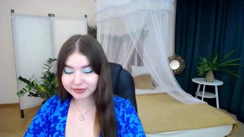 nicolefoxery online show from 12-04-24, 06:22