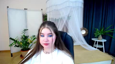 nicolefoxery online show from 12-07-24, 06:21