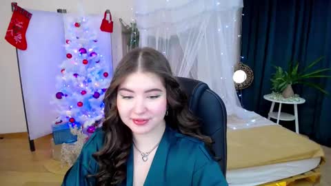 nicolefoxery online show from 12-10-24, 06:49