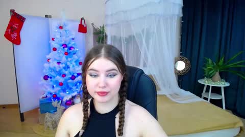 nicolefoxery online show from 12-11-24, 07:14