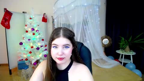 nicolefoxery online show from 12-21-24, 10:40