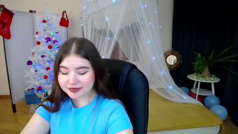nicolefoxery online show from 12-26-24, 08:11