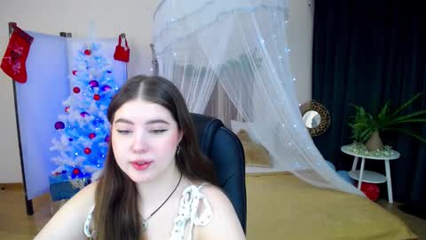nicolefoxery online show from 01-15-25, 03:22