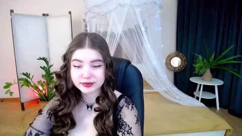nicolefoxery online show from 01-24-25, 03:22