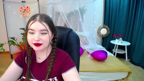 nicolefoxery online show from 02-20-25, 12:52