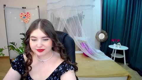 nicolefoxery online show from 02-21-25, 08:07