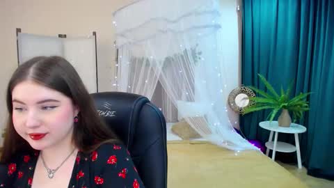 nicolefoxery online show from 03-08-25, 10:56