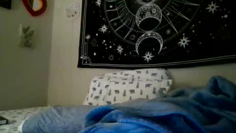 Snapshot of nicolegoodvibes00 chatting on 02-17-26, 12:01 Nicole online show from 02-17-26, 12:01