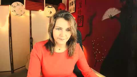 nicolehits online show from 10-19-25, 05:30