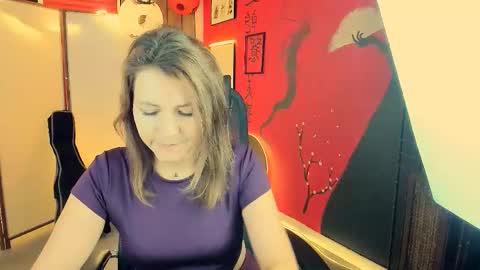 nicolehits online show from 11-02-25, 09:11