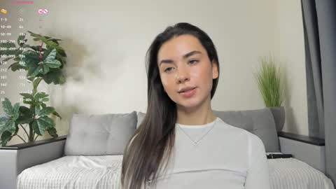 Dua Lipa online show from 01-27-25, 07:13