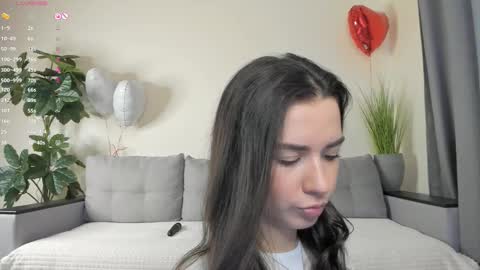Dua Lipa online show from 03-07-25, 01:29