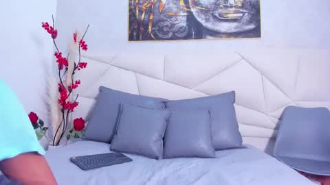 nicolemadrird online show from 03-12-25, 08:41