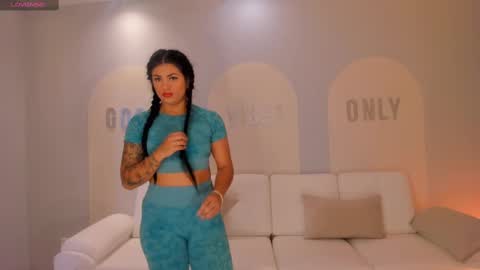 Nicole Sanz online show from 03-08-25, 10:00