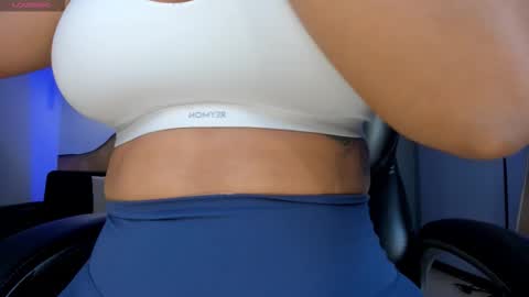 Nicole Sanz online show from 09-26-25, 09:57