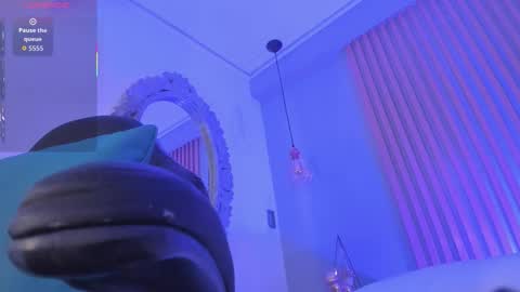 Nicole online show from 11-19-25, 08:20