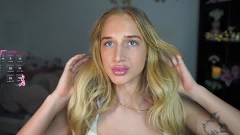 nicolette__shea_ online show from 01-08-25, 02:03