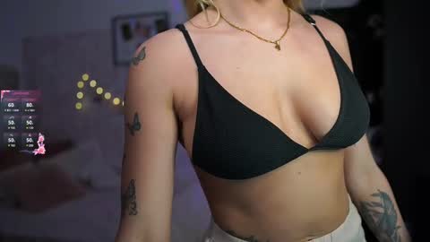 nicolette__shea_ online show from 02-19-25, 02:12