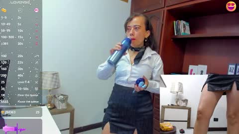 Nicolett Ryan  online show from 01-18-25, 06:10