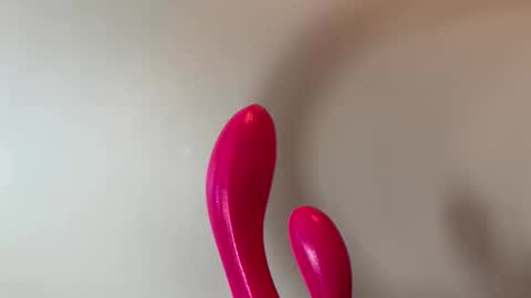 nicolewhispers online show from 11-19-25, 11:27