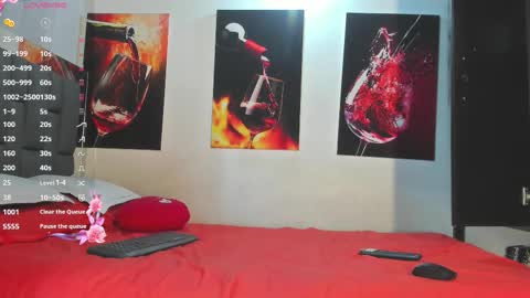 nicolle_hanks1 online show from 10-25-25, 01:24