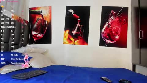 nicolle_hanks1 online show from 11-13-25, 02:32