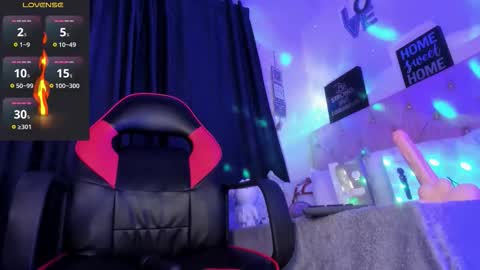 nicollee_77 online show from 01-10-26, 08:10