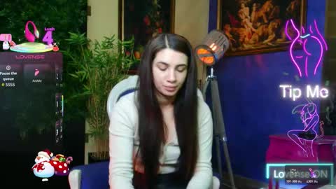 Nicolle online show from 01-16-26, 08:40