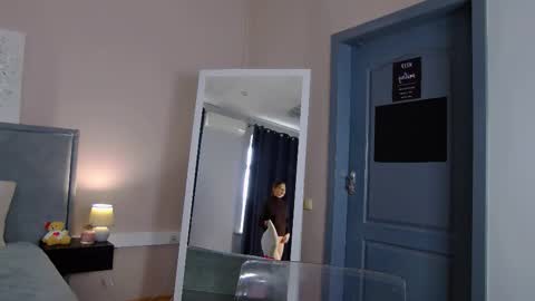 Snapshot of nicolros chatting on 03-02-26, 09:27 NicolRos online show from 03-02-26, 09:27