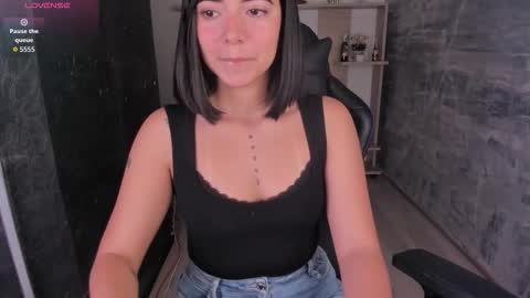 NicolRoss online show from 10-12-25, 12:59