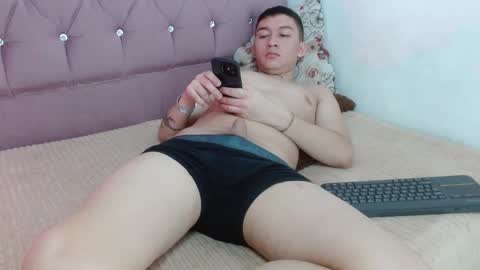 Snapshot of nicoo_2036 chatting on 10-03-25, 02:25 nicoo_2036 online show from 10-03-25, 02:25