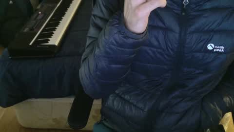 Julian online show from 12-02-24, 12:18