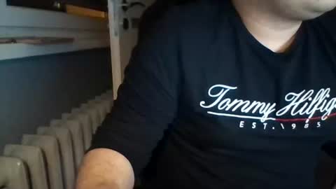 Snapshot of niewidoczny26 chatting on 01-19-25, 04:36 Niewidoczny online show from 01-19-25, 04:36